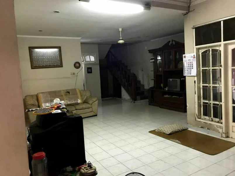 dijual rumah komplek billymoon pondok