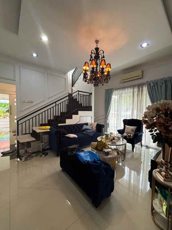dijual rumah komplek billymoon pondok