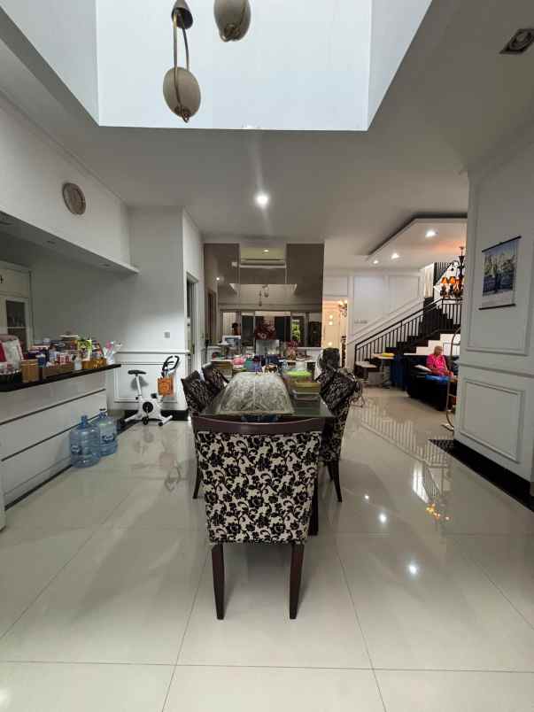 dijual rumah komplek billymoon pondok