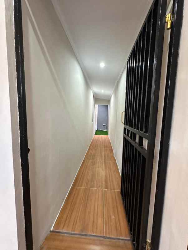 dijual rumah komplek bni sawangan depok