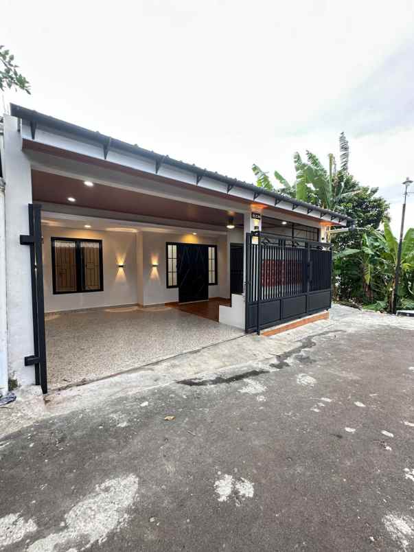 dijual rumah komplek bni sawangan depok