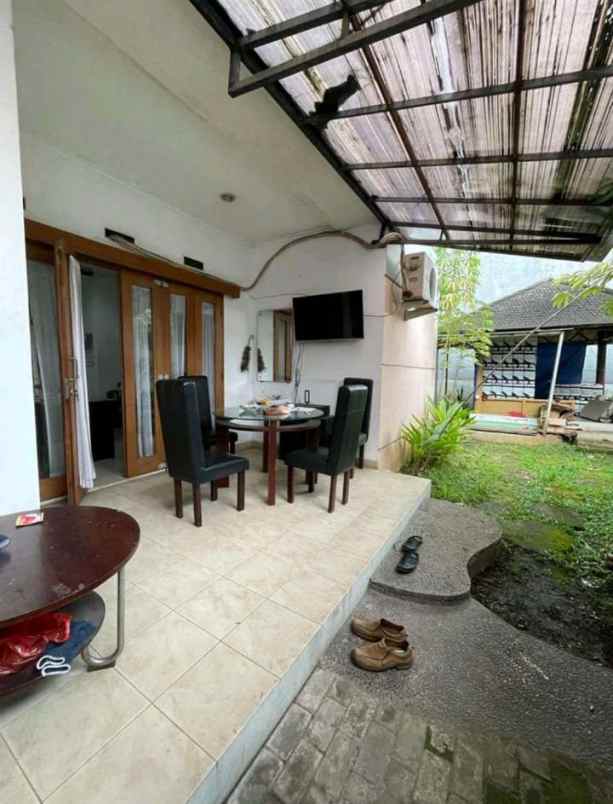 dijual rumah komplek buahbatu regency