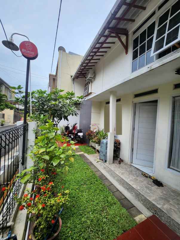 dijual rumah komplek sukaasih