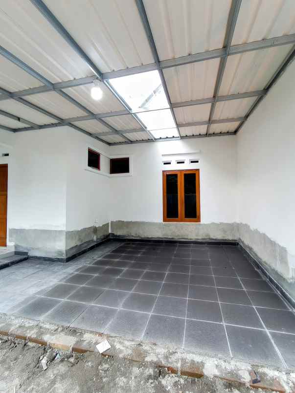 dijual rumah krapyak