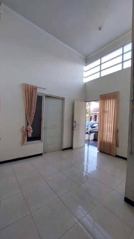dijual rumah ladiva greenhill