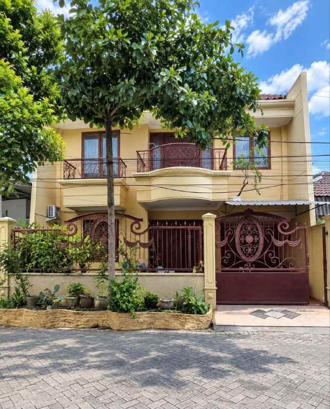 dijual rumah lebak arum