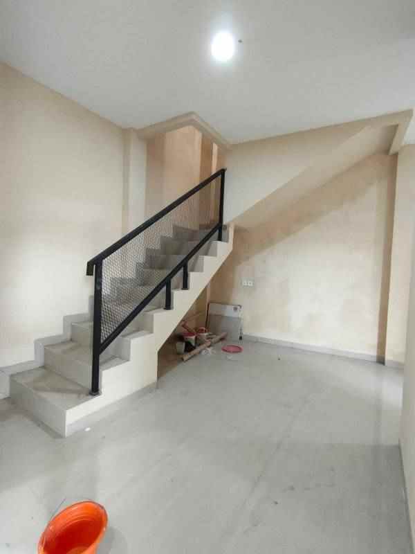 dijual rumah lenteng agung