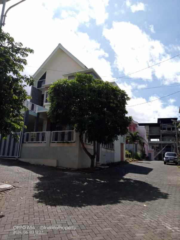 dijual rumah lokasi merjosari lowokwaru kota malang