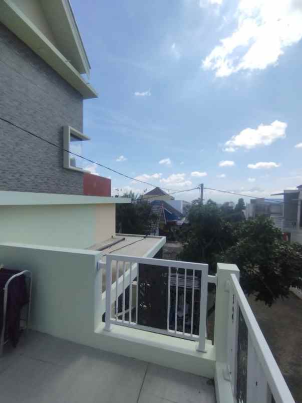 dijual rumah lokasi merjosari lowokwaru kota malang