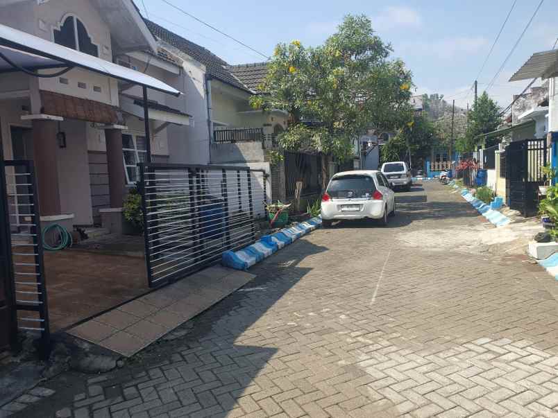 dijual rumah lokasi perumahan bedali lawang malang