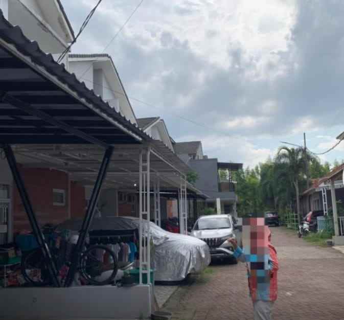 dijual rumah lokasi perumahan prabu