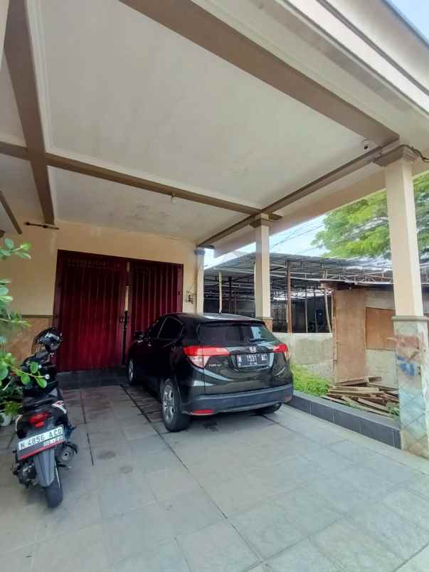 dijual rumah lokasi raya candi dinoyo kota malang