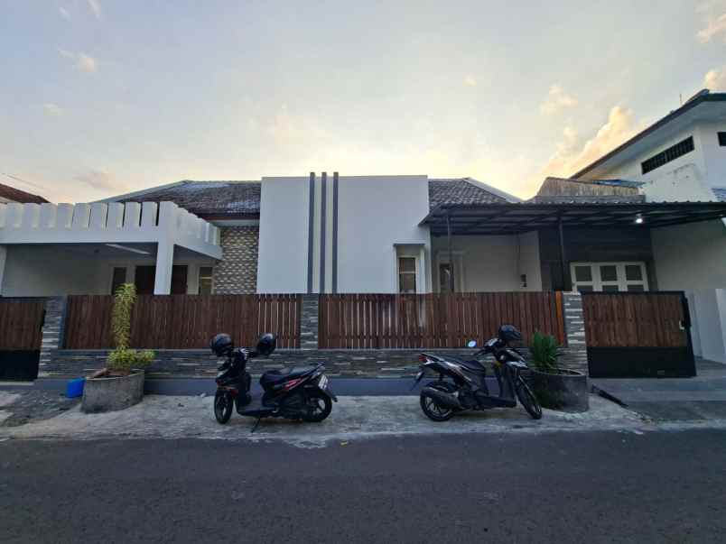 dijual rumah lokasi sulfat kota malang