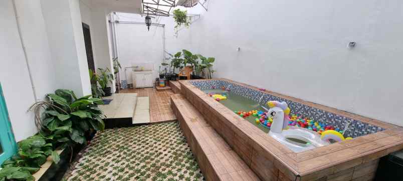 dijual rumah mampang prapatan x tegal