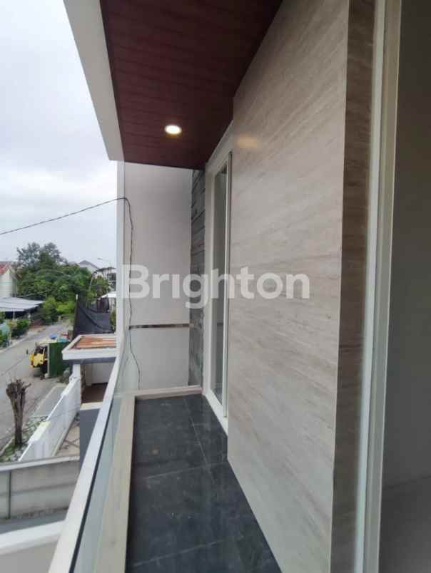 dijual rumah manyar kertoadi