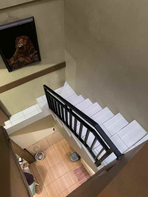 dijual rumah margacinta