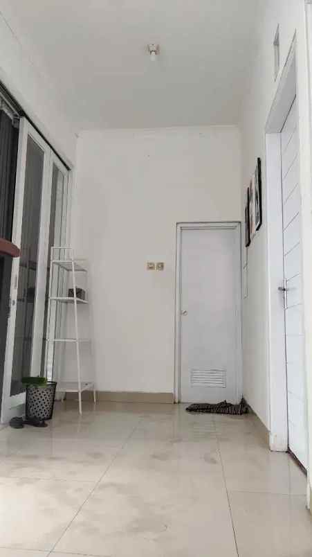 dijual rumah margahayu raya