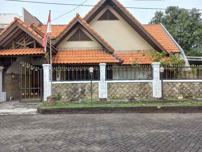 dijual rumah medokan asri