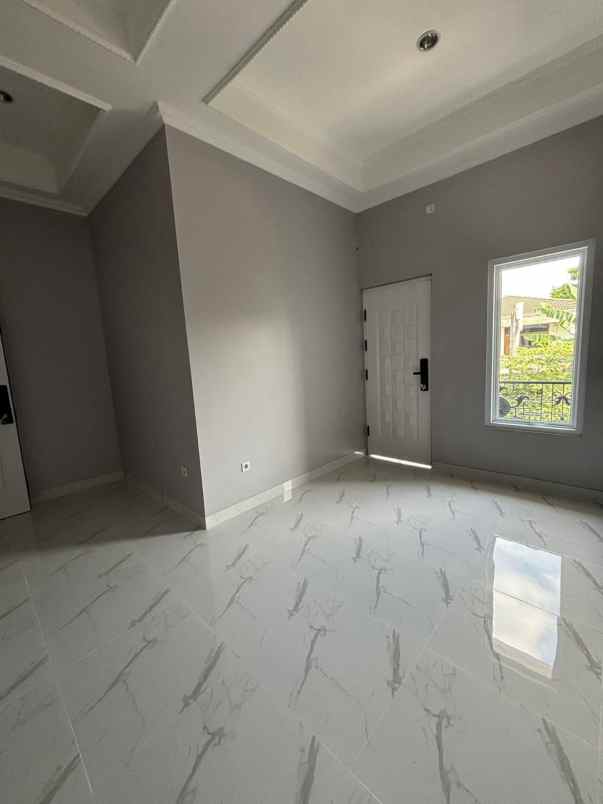 dijual rumah megapolitan cinere depok