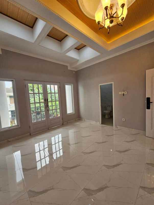 dijual rumah megapolitan cinere depok