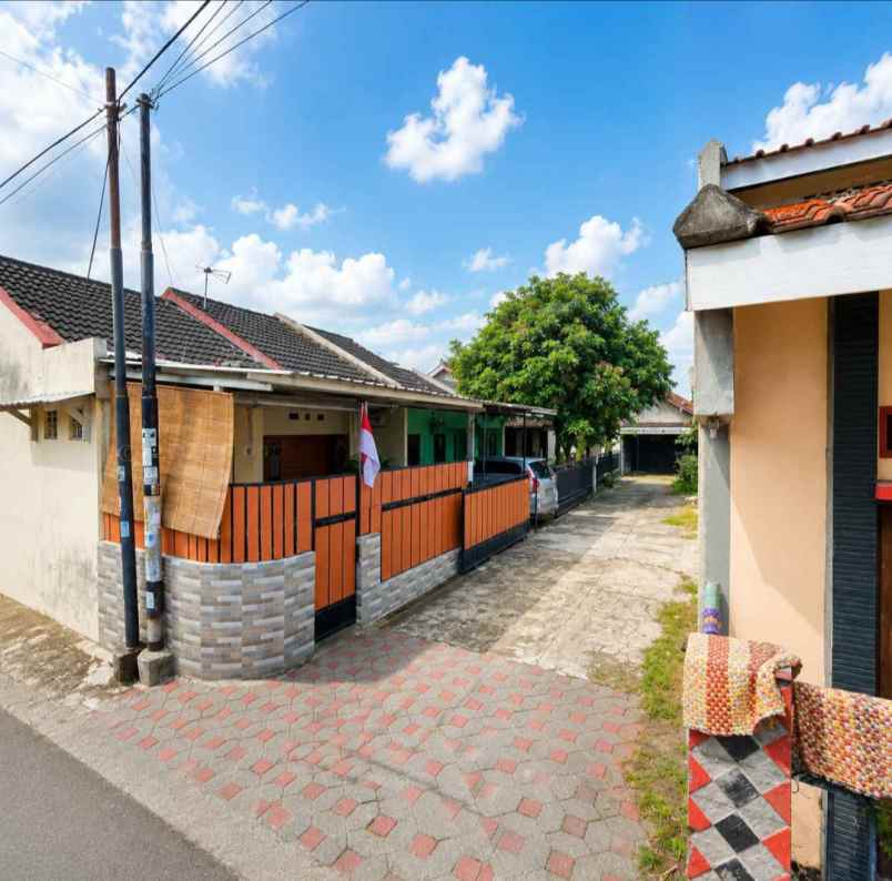 dijual rumah mejing