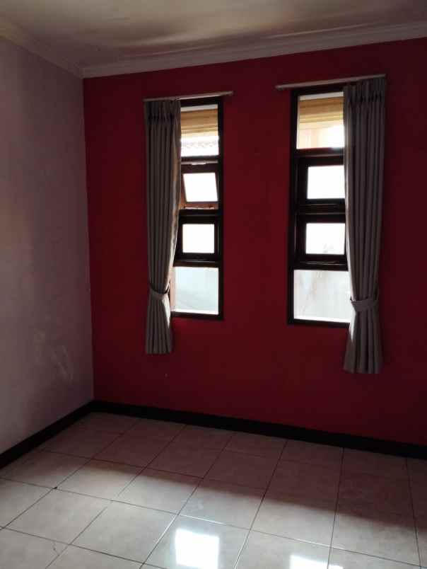 dijual rumah mewah kota baru parahyangan 3 m an