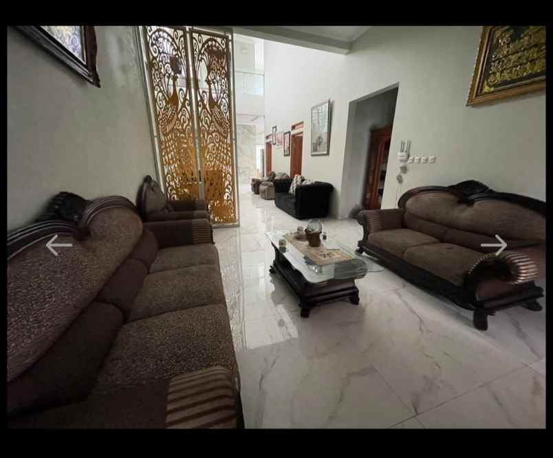 dijual rumah mewah swimming pool di margahayu bandung