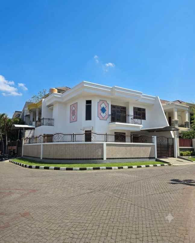 dijual rumah mulyosari