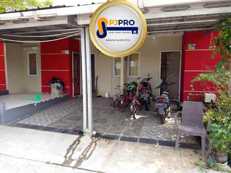 dijual rumah mungil 2unit gandeng di daerah buni bakti