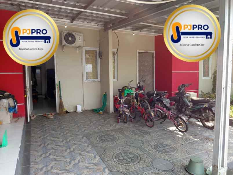 dijual rumah mungil 2unit gandeng di daerah buni bakti