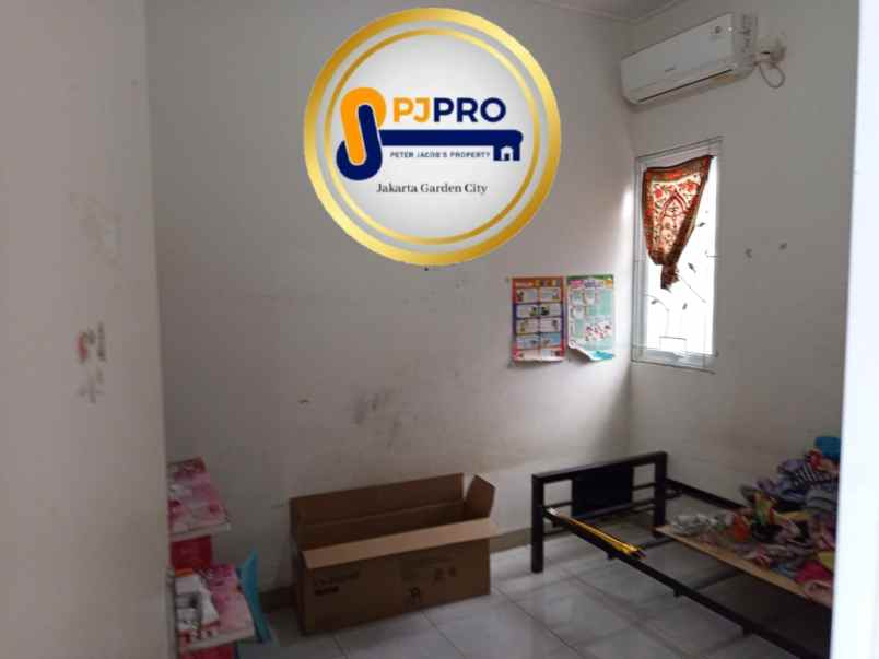 dijual rumah mungil 2unit gandeng di daerah buni bakti