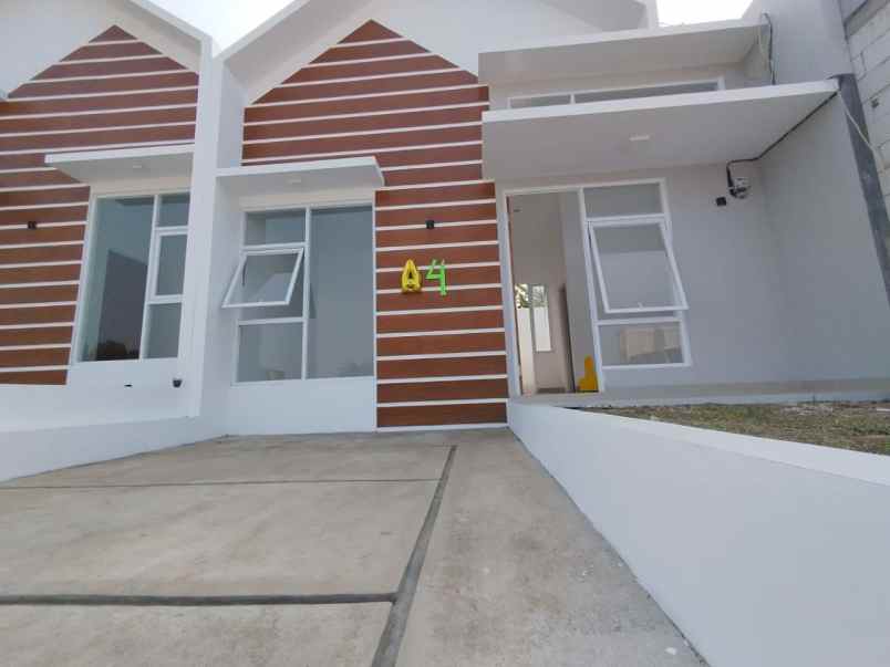 dijual rumah ngamprah padalarang