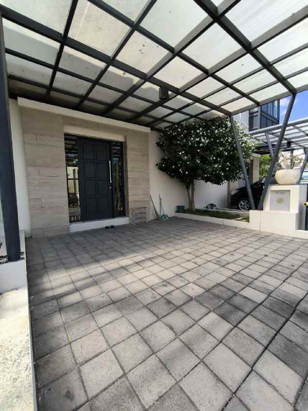 dijual rumah opra city