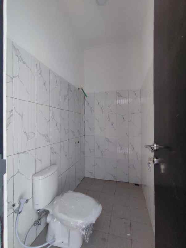 dijual rumah pangkalan jati