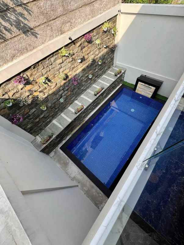 dijual rumah pasadena