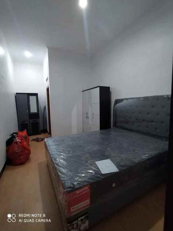 dijual rumah pd pesantren belakang mako