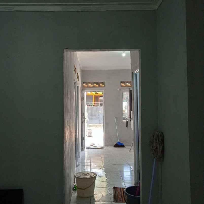 dijual rumah perum walikota blok x 6