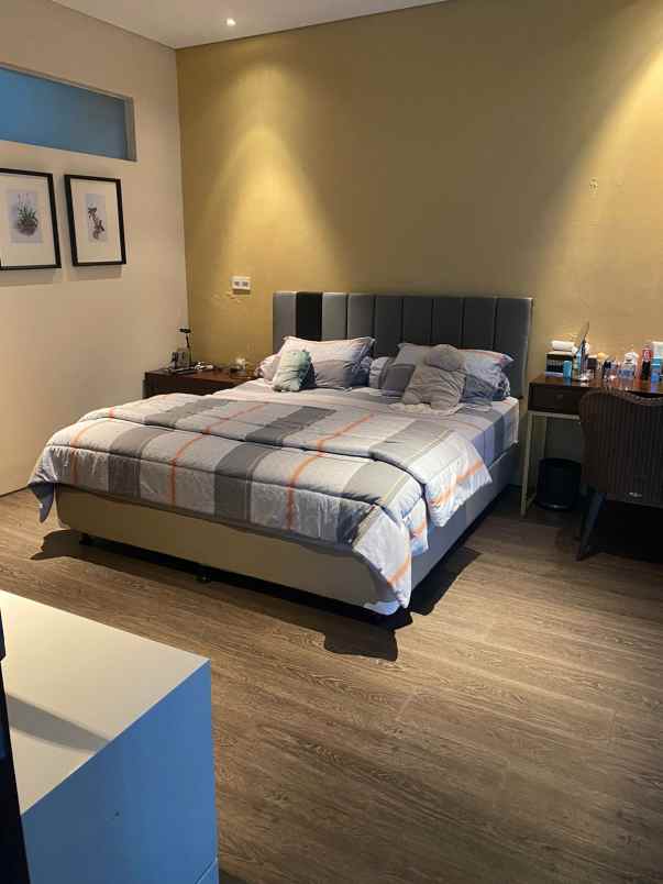 dijual rumah perumahan graha natura jl