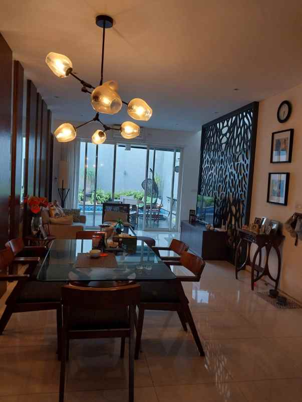 dijual rumah perumahan graha natura jl