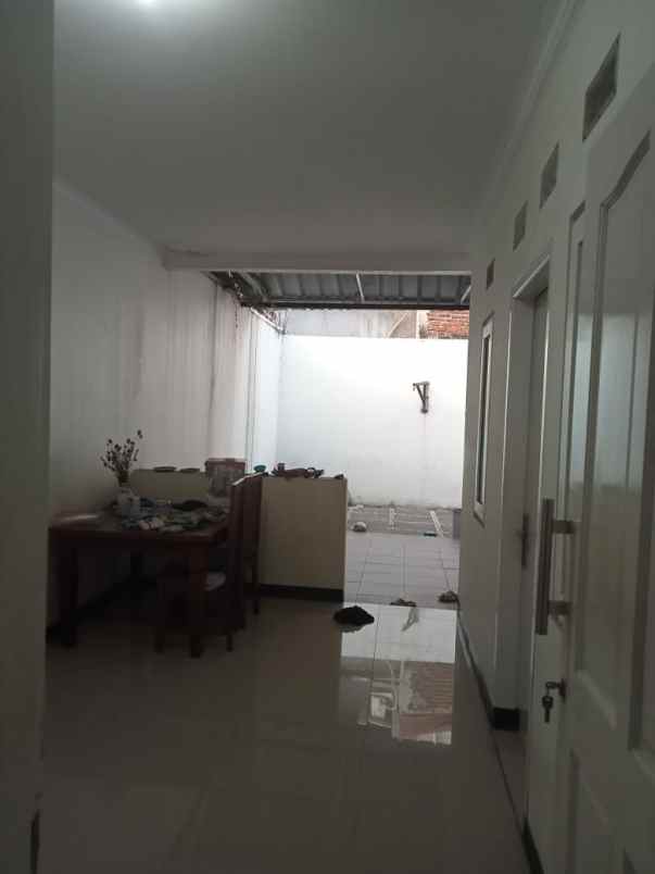 dijual rumah perumahan kiara sari