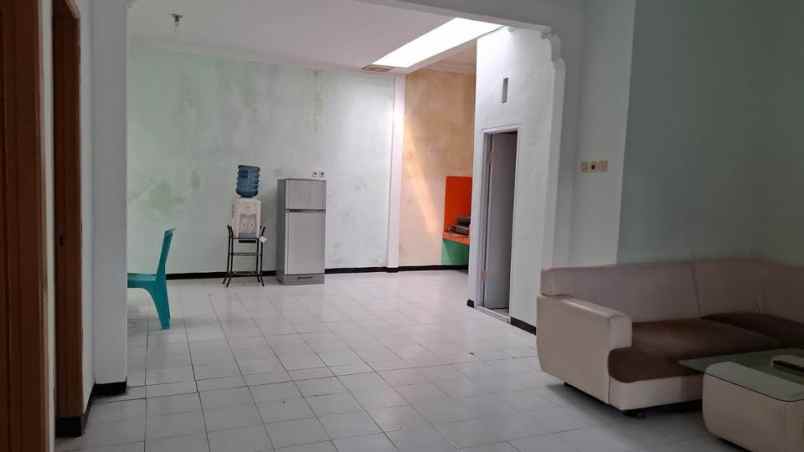 dijual rumah perumahan putri juanda