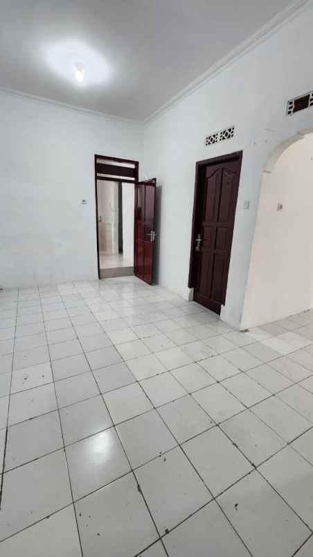 dijual rumah perumnas 1