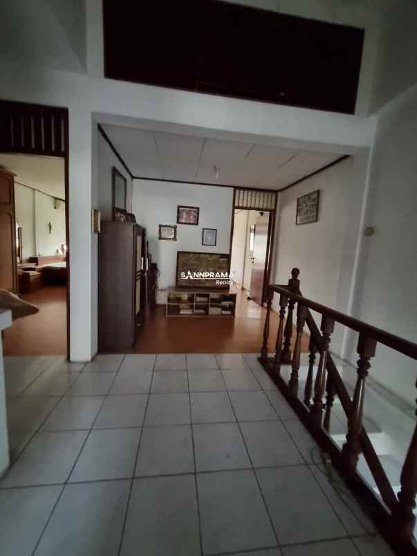 dijual rumah perumnas beji