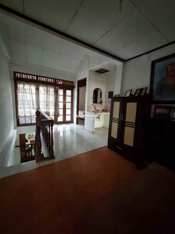 dijual rumah perumnas depok utara