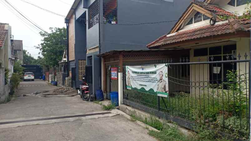 dijual rumah pesantren