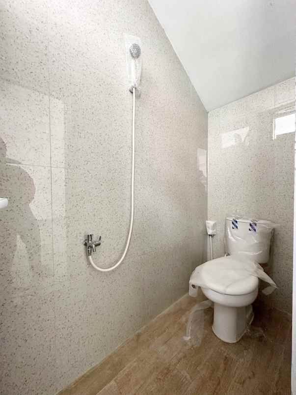 dijual rumah pondok bambu