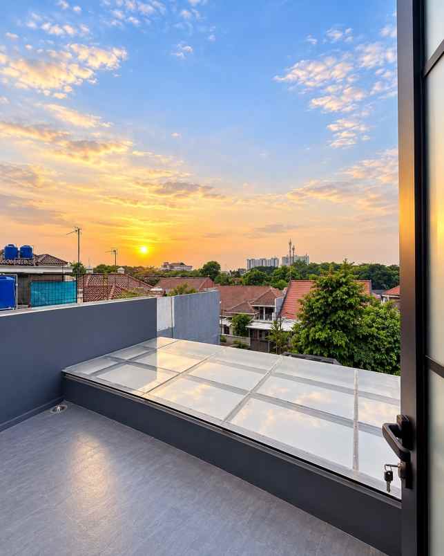 dijual rumah pondok bambu