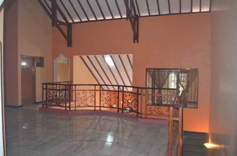 dijual rumah pondok jati