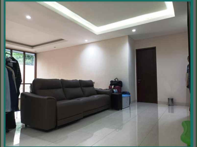 dijual rumah pondok kelapa