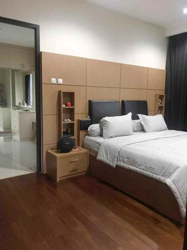 dijual rumah pondok labu jakarta selatan